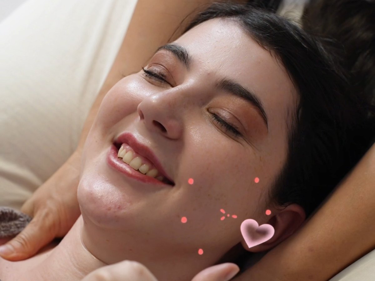 Nikki Social Media I